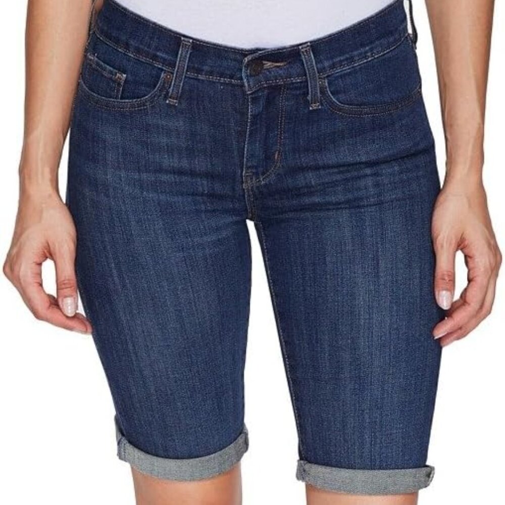 Levi's Womens Bermuda Jean Shorts Size 28